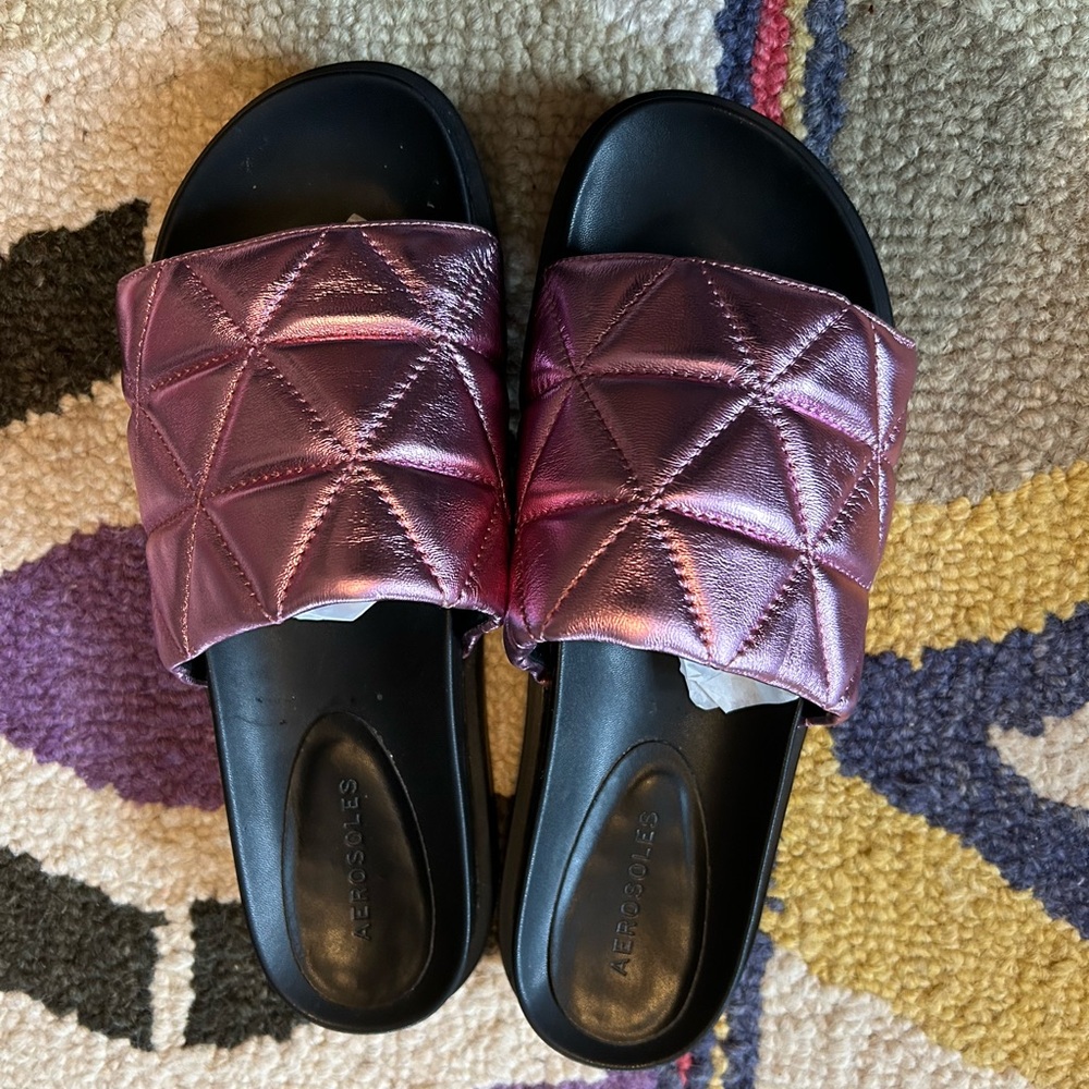 AEROSOLES LEILA SLIDES SIZE 10.5 METALLIC PINK